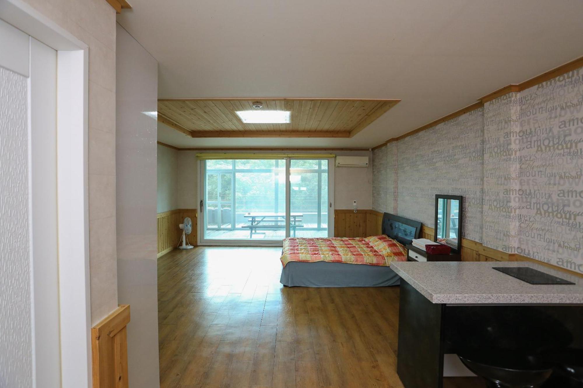 Pohang Ssideurim Pensyeon Room photo