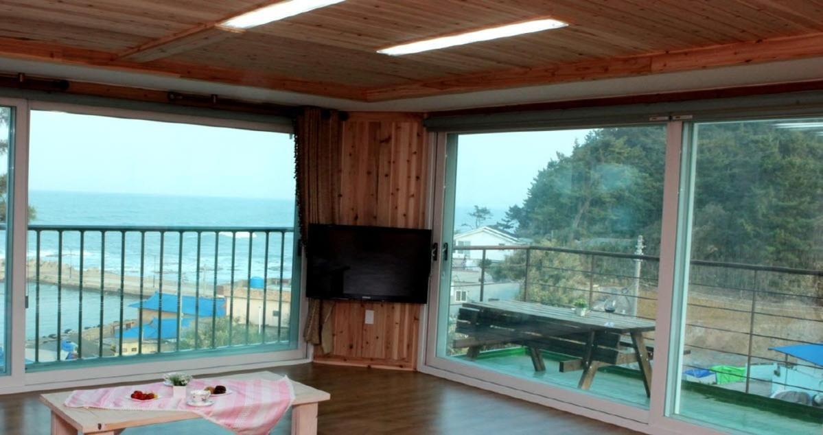 Pohang Ssideurim Pensyeon Room photo
